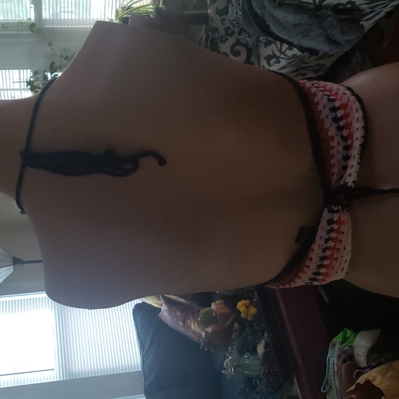 Two Crocheted Halter Tops sz M - Picture 4 of 4